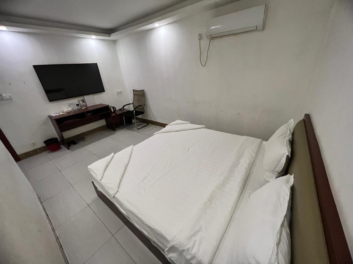 Yaou Hotel Phnom Penh Exterior photo